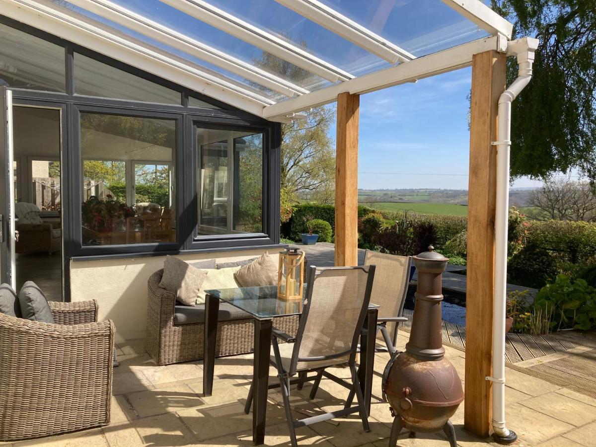East Hillerton House Pensionat Crediton Exteriör bild